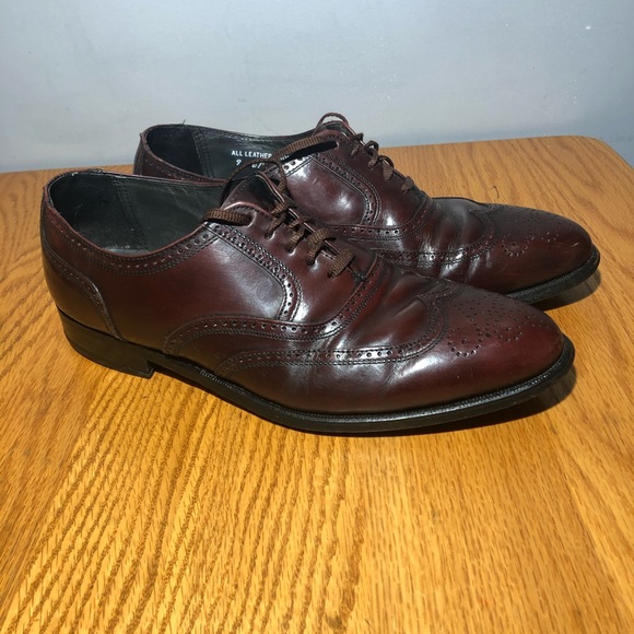 hanover Other - Hanover vintage wingtips size 9